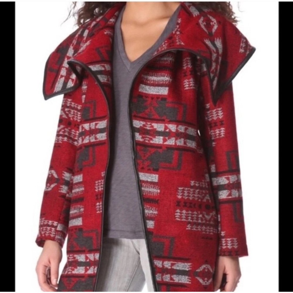 BB Dakota Wrap Belted Jacket, L - Picture 3 of 8